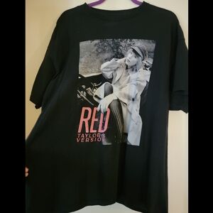 Taylor Swift red shirt xl